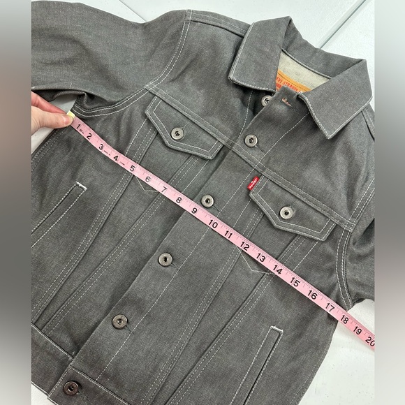 Levi's Big Boys' Classic Grey Denim Trucker Jacket Youth Medium 10-12 - Picture 3 of 11